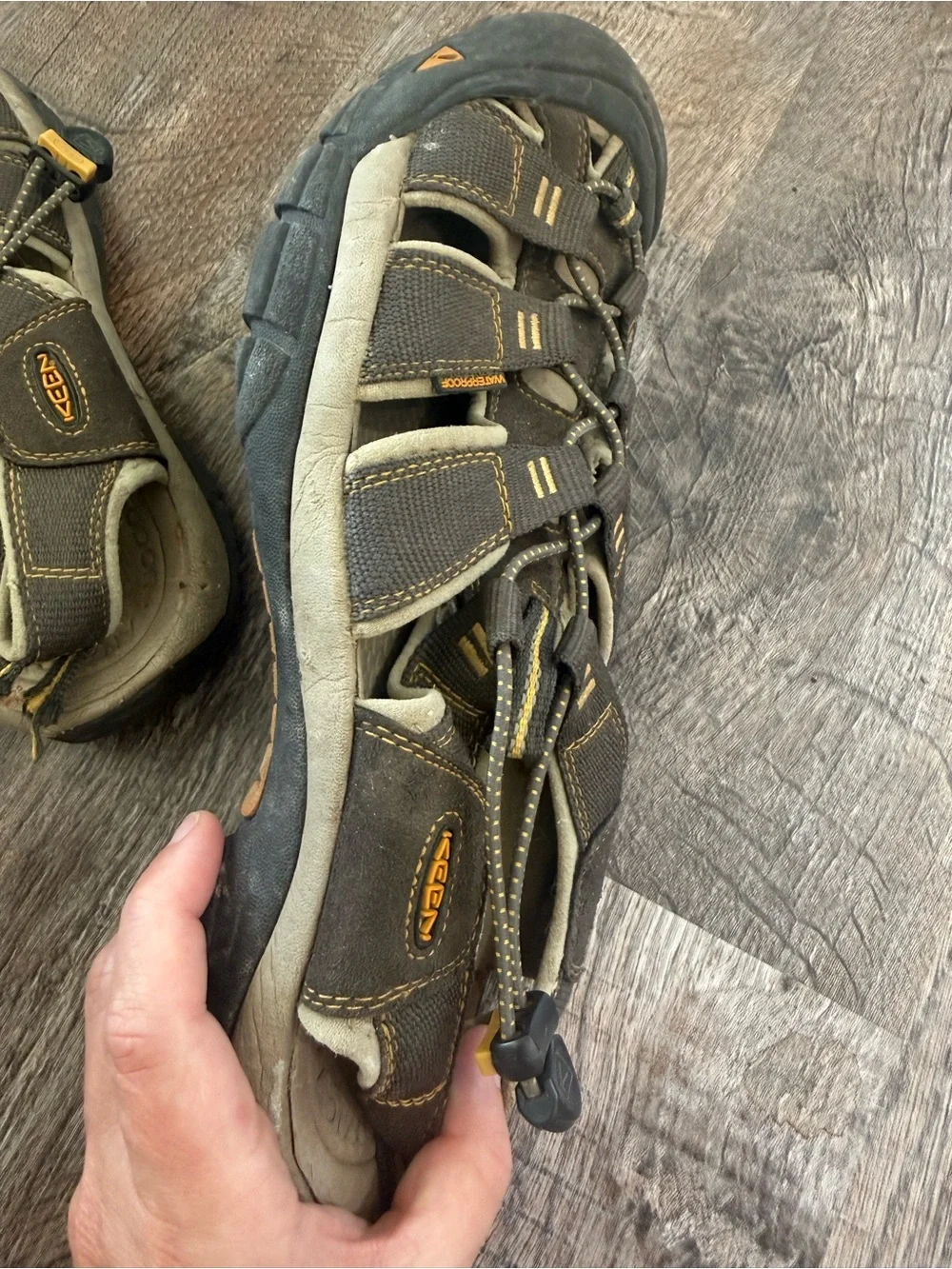 KEEN Newport H2 Men’s Waterproof Lace-Up Closed-Toe Sport Sandals Brown 10.5